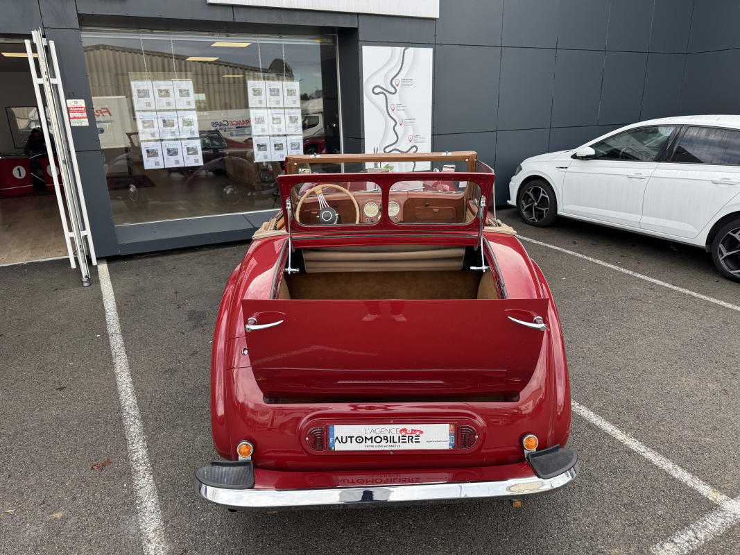 Triumph TR — 22