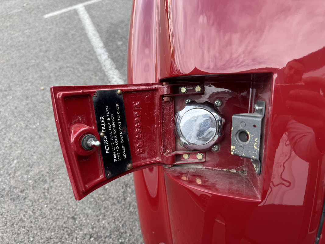 Triumph TR — 26