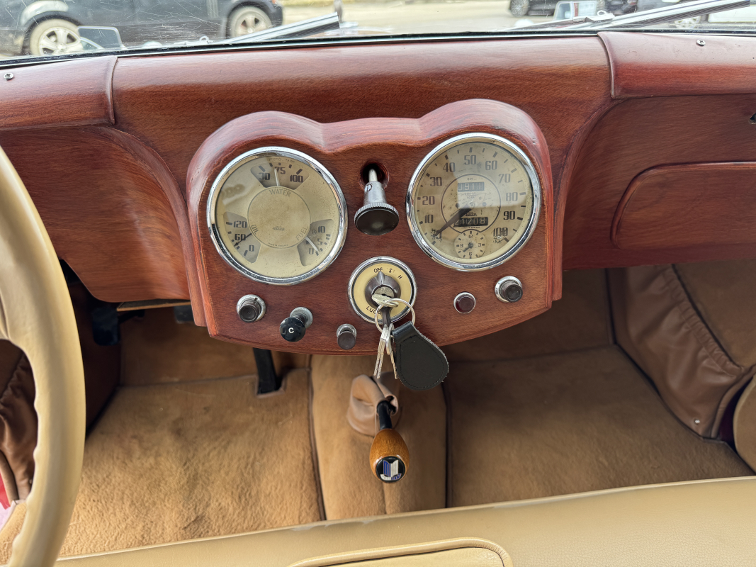 Triumph TR — 18