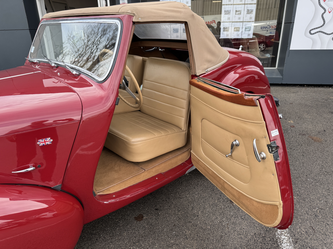 Triumph TR — 14