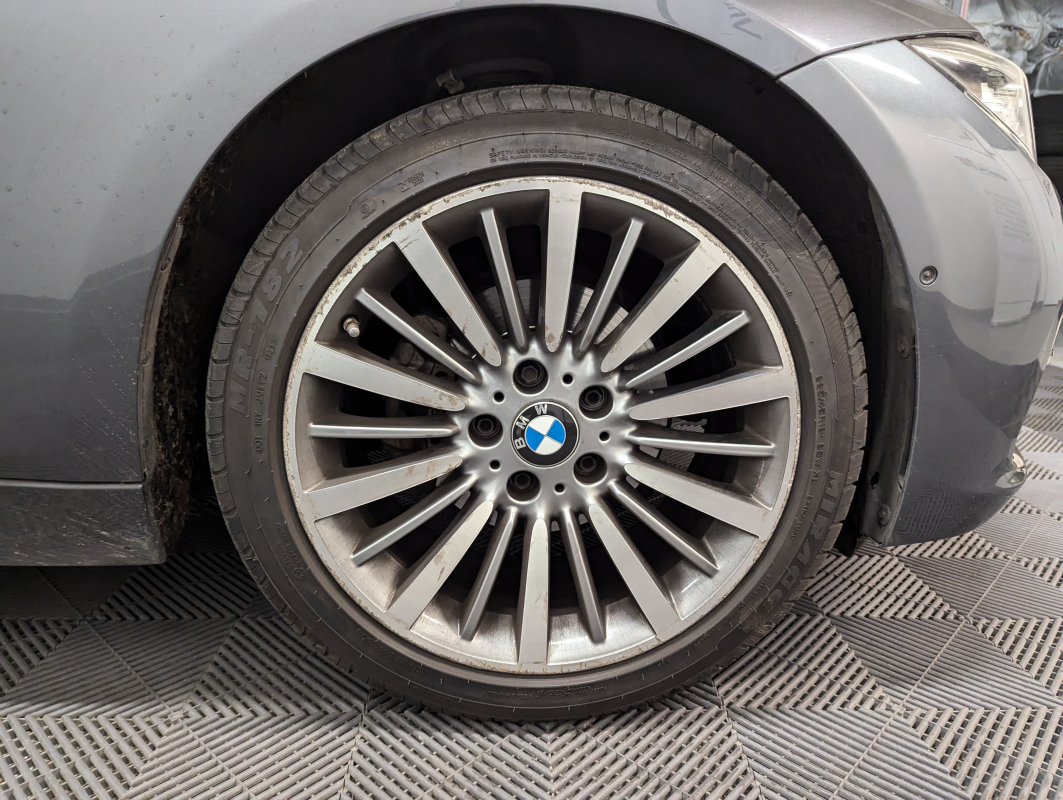 Bmw Série 3 — 31
