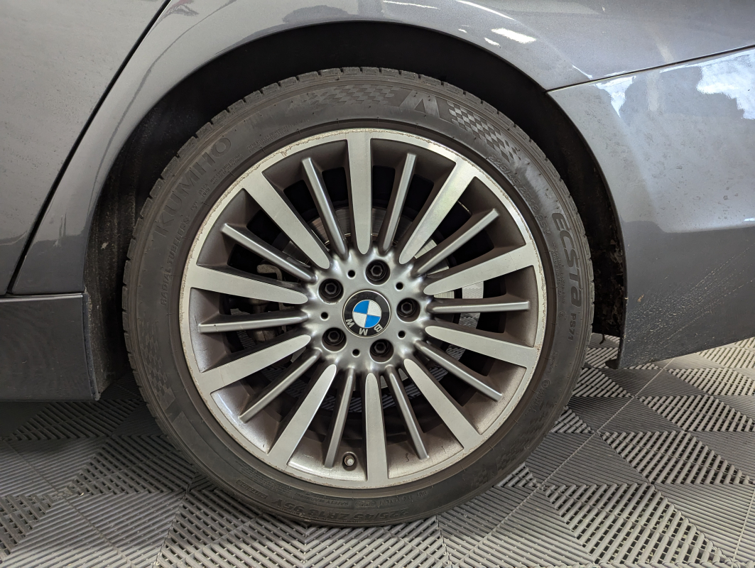 Bmw Série 3 — 32