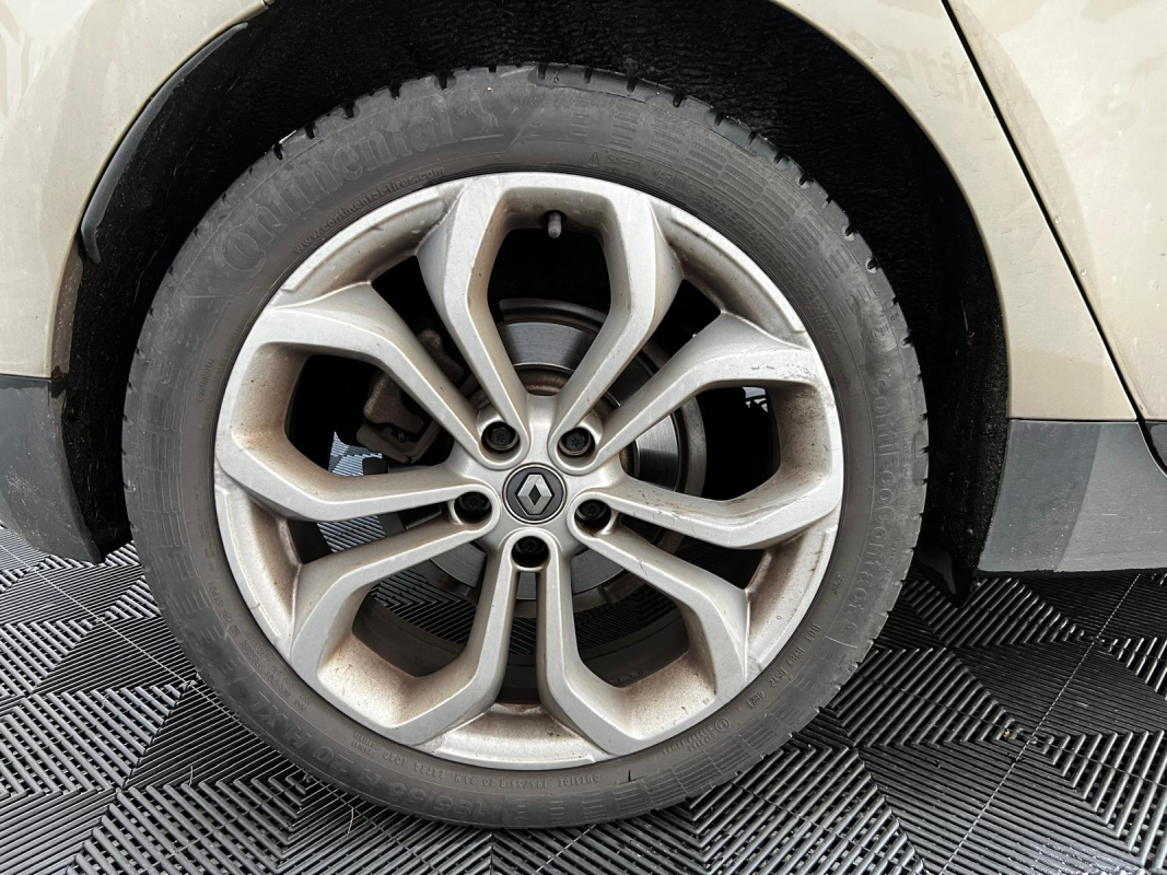 Renault Scenic — 21