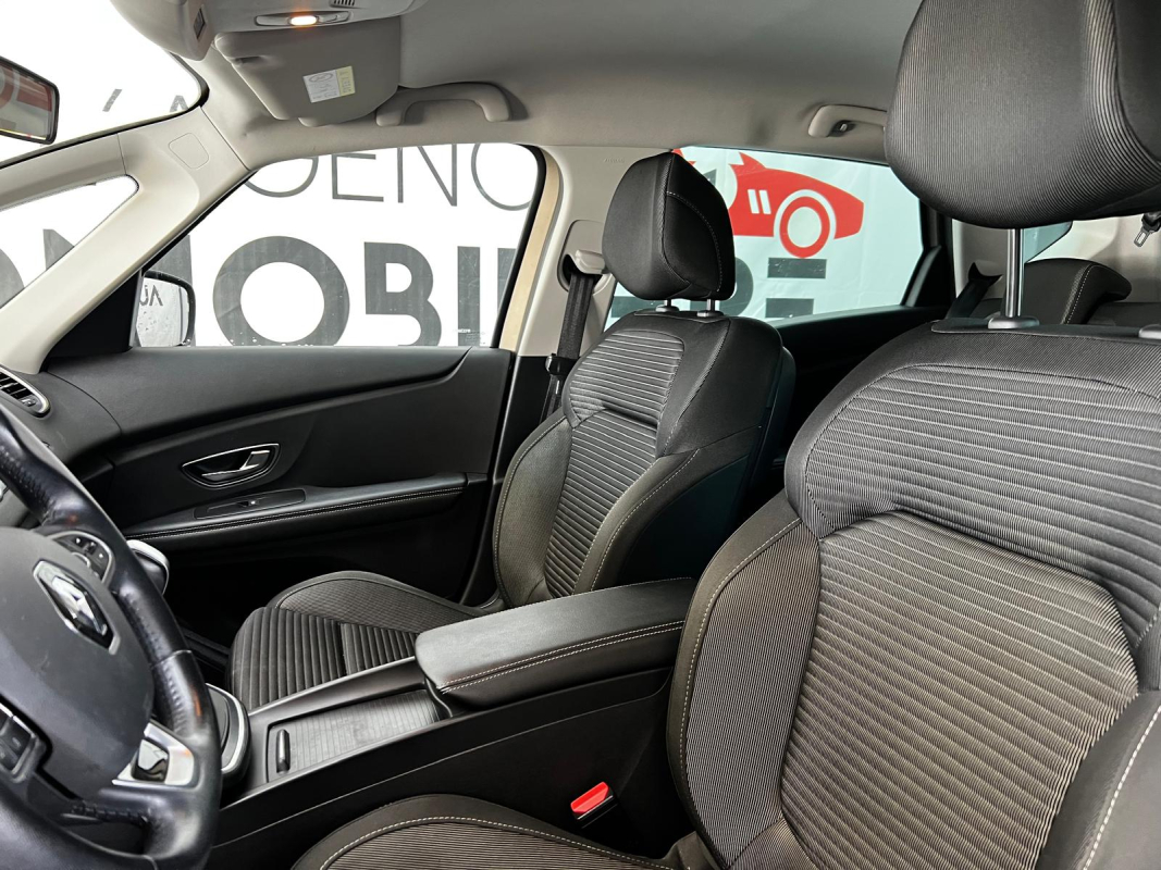 Renault Scenic — 9