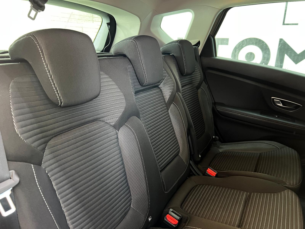 Renault Scenic — 14