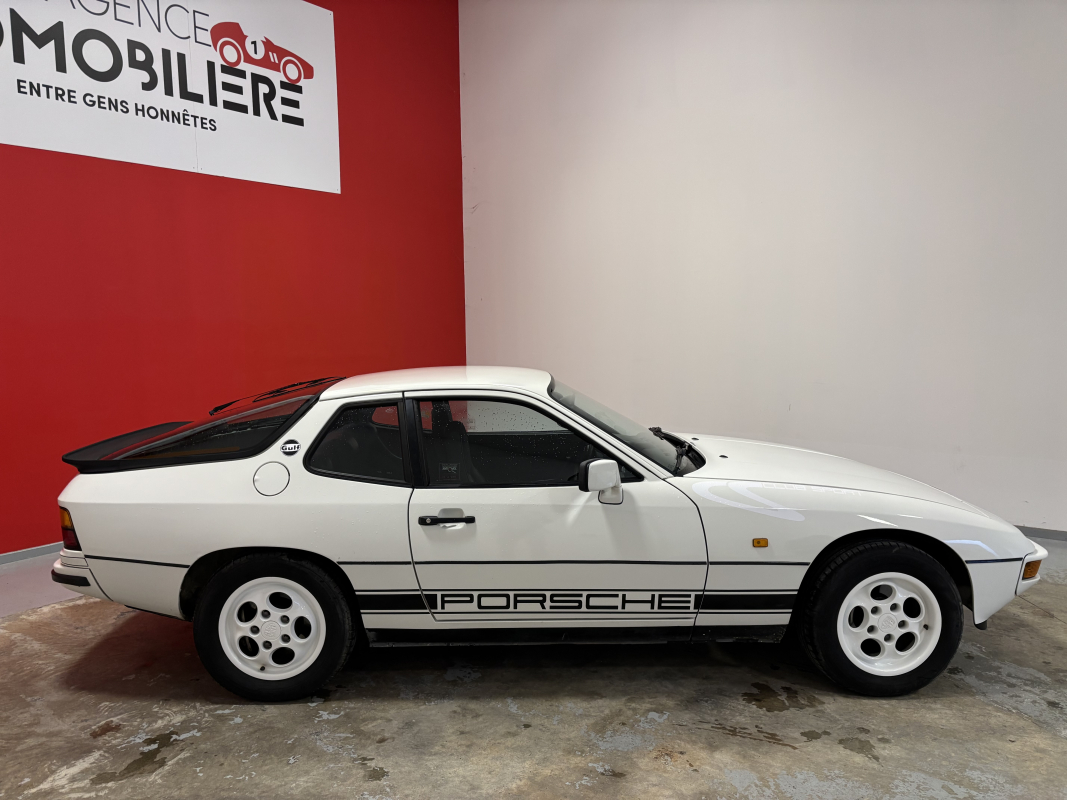 Porsche 924 — 9