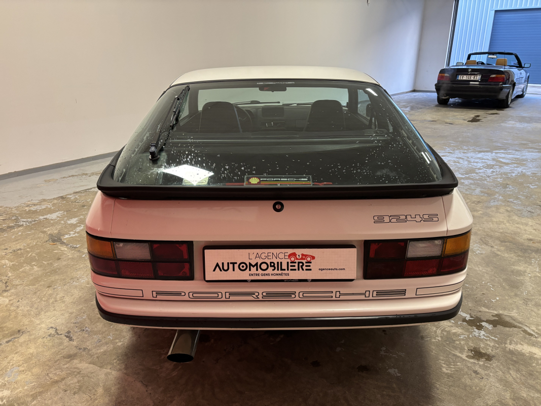Porsche 924 — 7