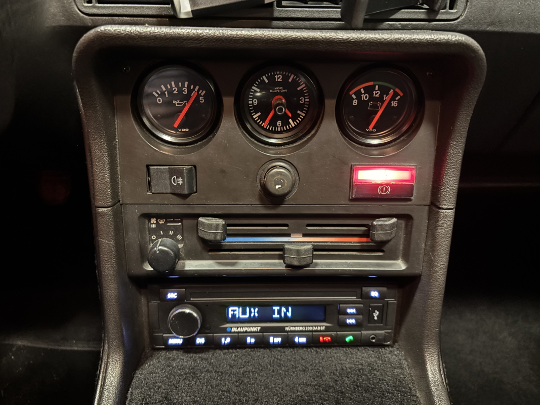 Porsche 924 — 24