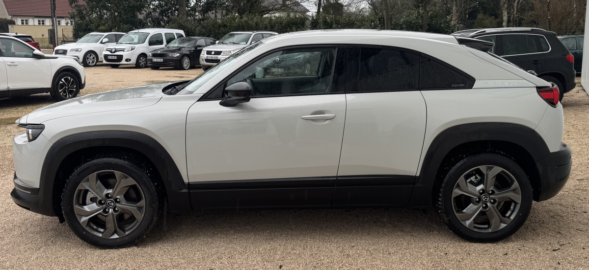 Mazda MX-30 — 4