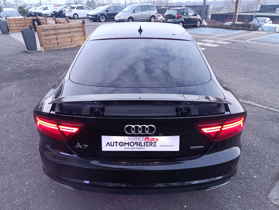 Audi A7 Sportback — 7