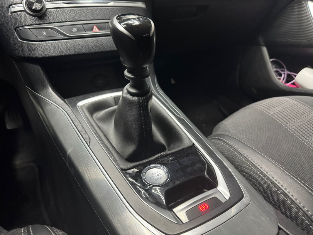 Peugeot 308 — 15