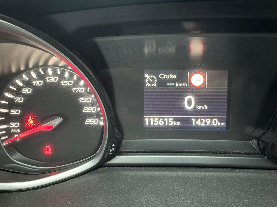 Peugeot 308 — 20