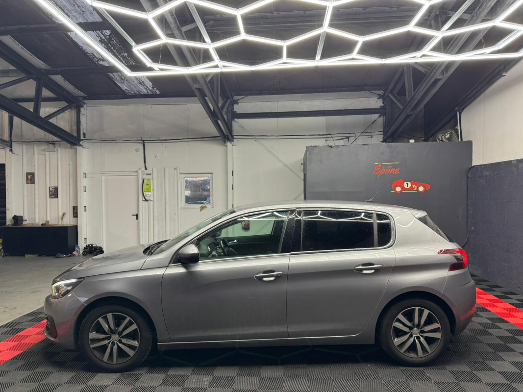 Peugeot 308 — 4