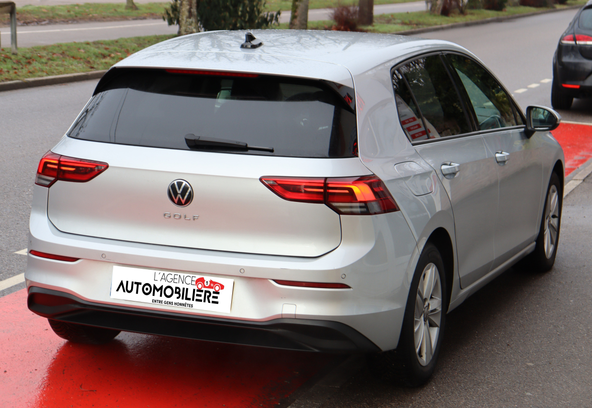 Volkswagen Golf — 5