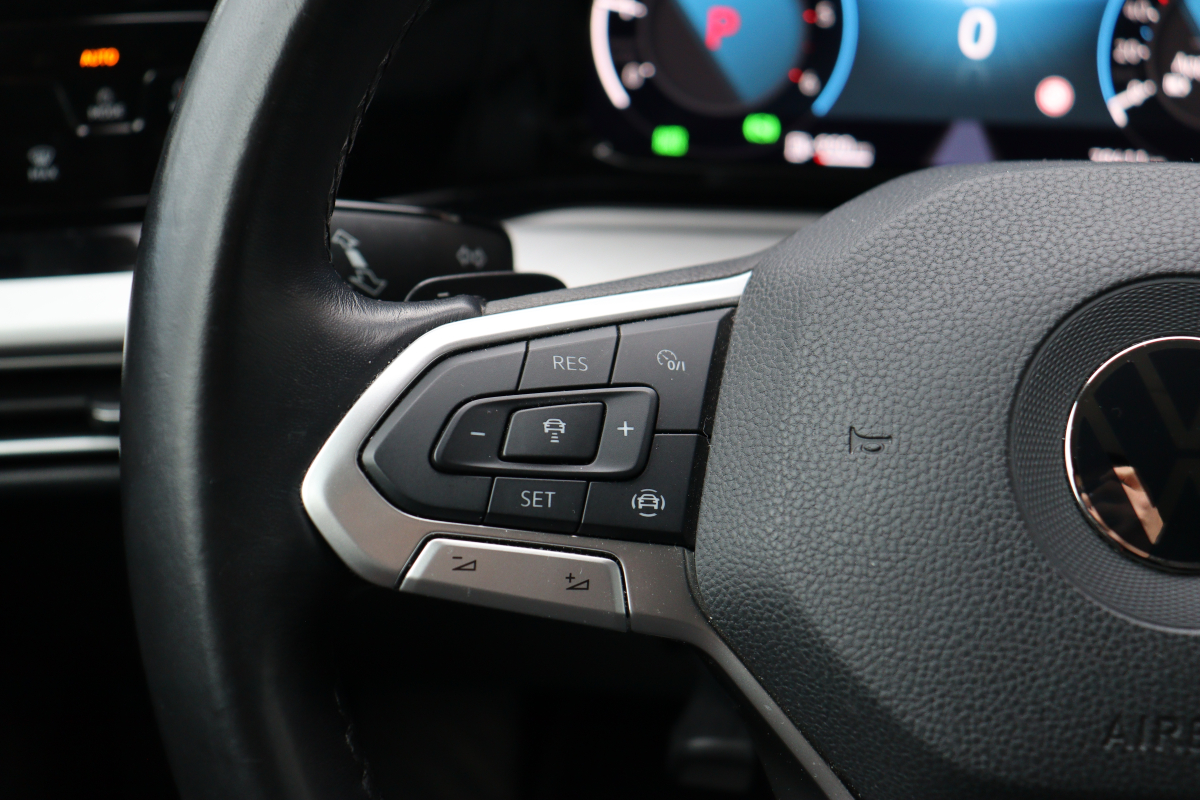 Volkswagen Golf — 10