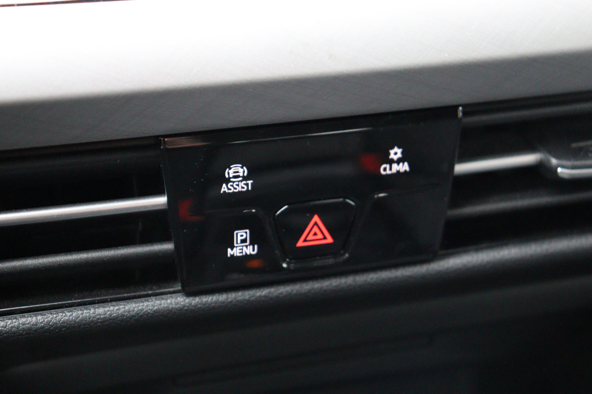 Volkswagen Golf — 16