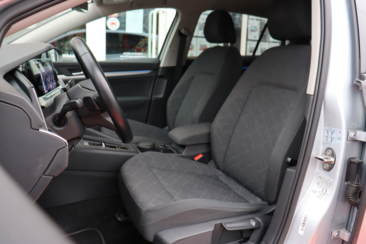 Volkswagen Golf — 21
