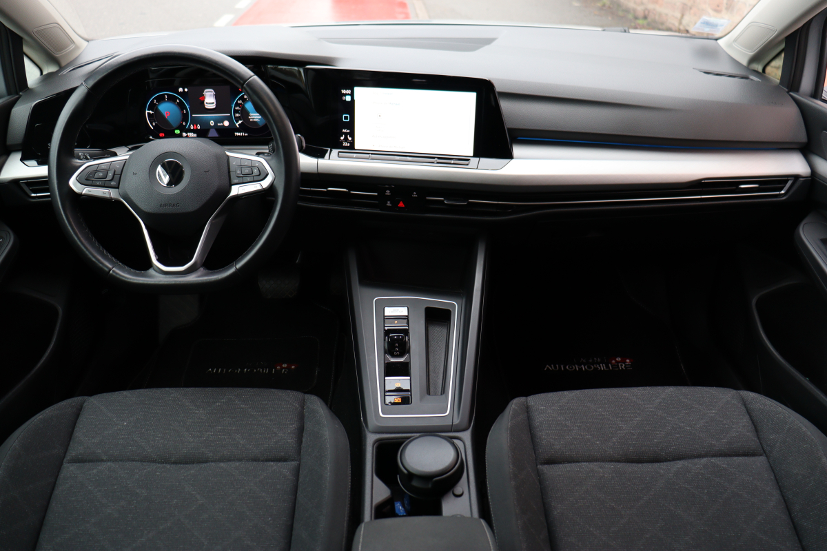 Volkswagen Golf — 8