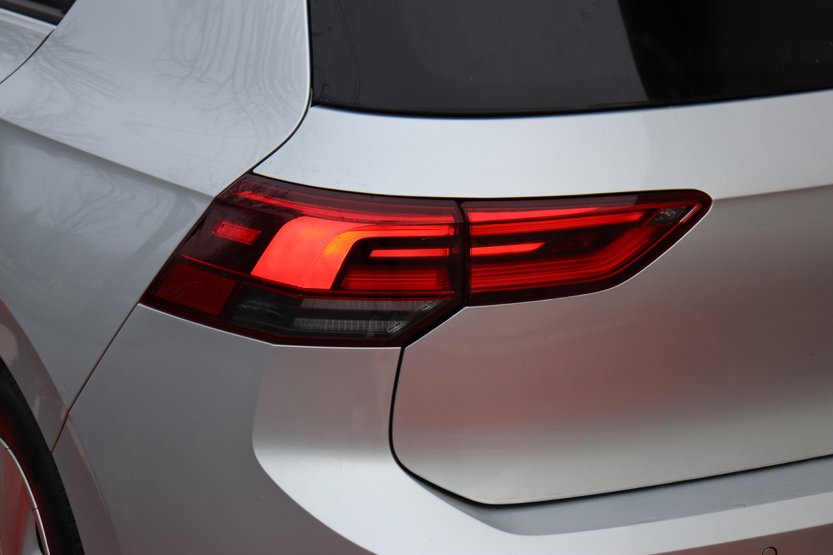 Volkswagen Golf — 33