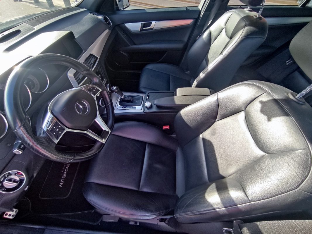 Mercedes Classe C — 14