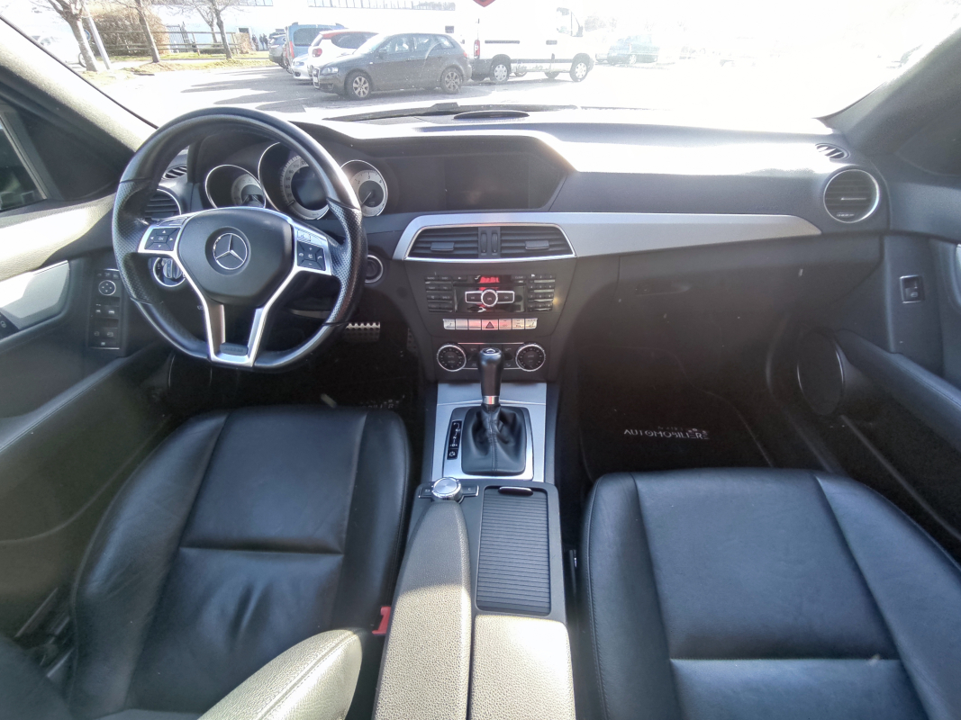 Mercedes Classe C — 26