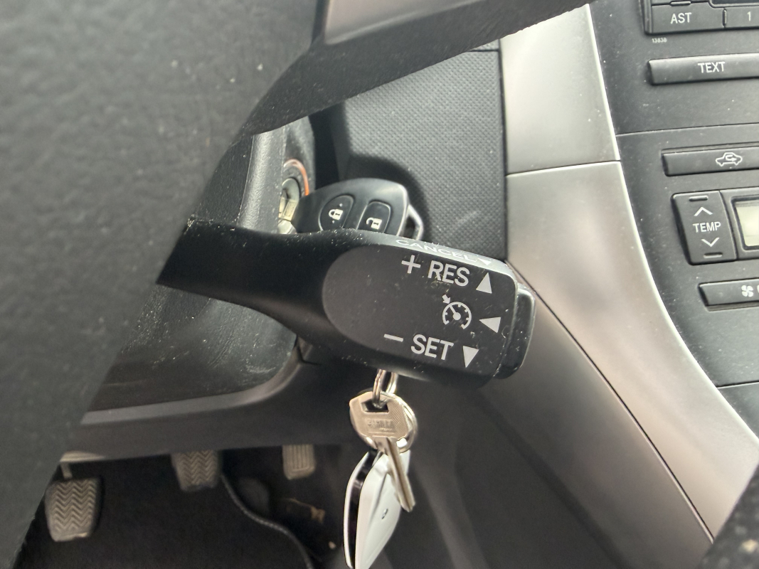 Toyota Auris — 19