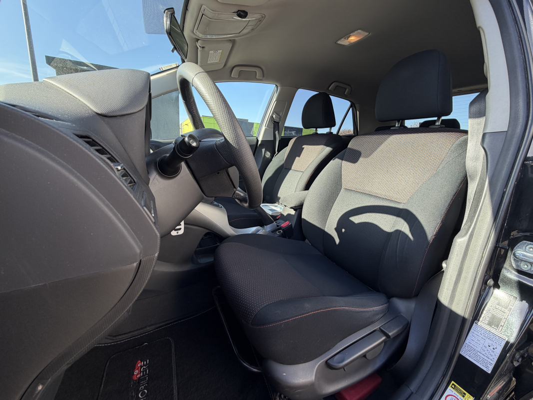 Toyota Auris — 9