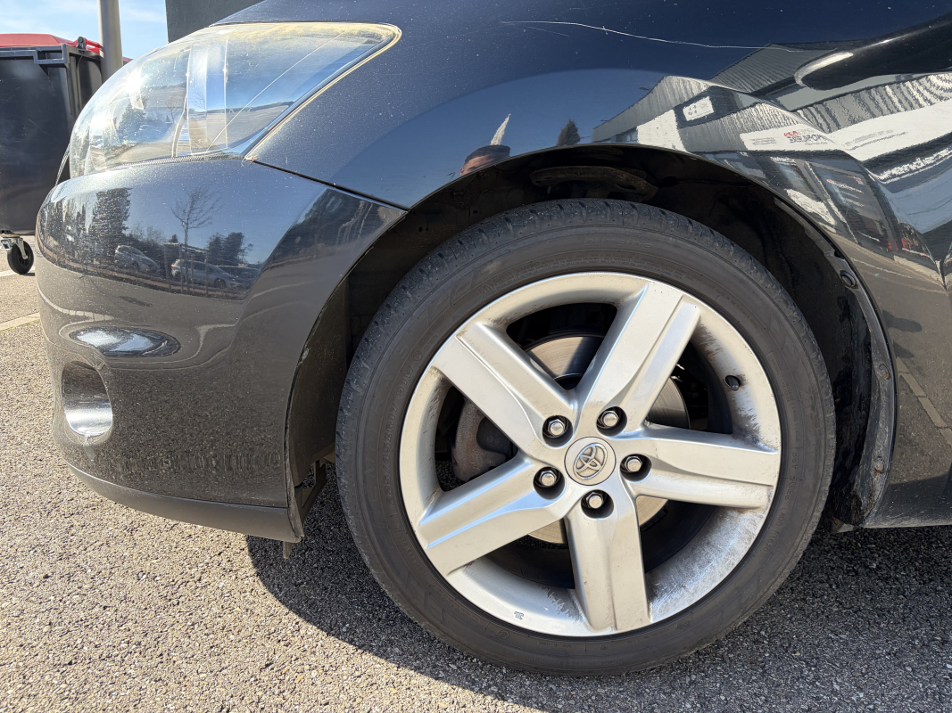 Toyota Auris — 26