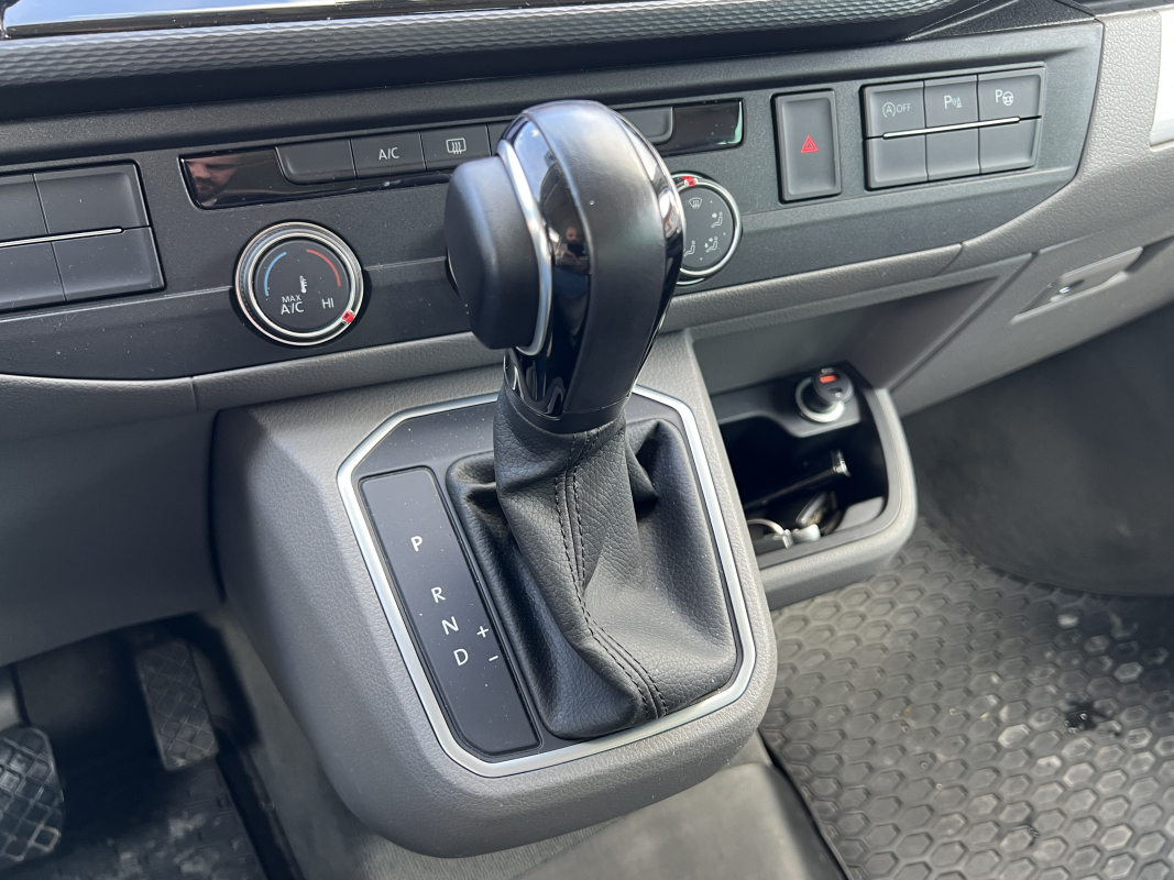 Volkswagen California — 24