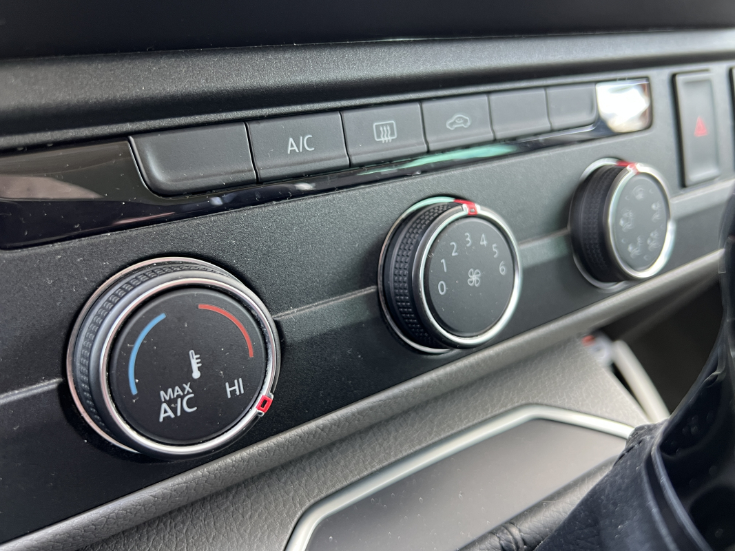 Volkswagen California — 25