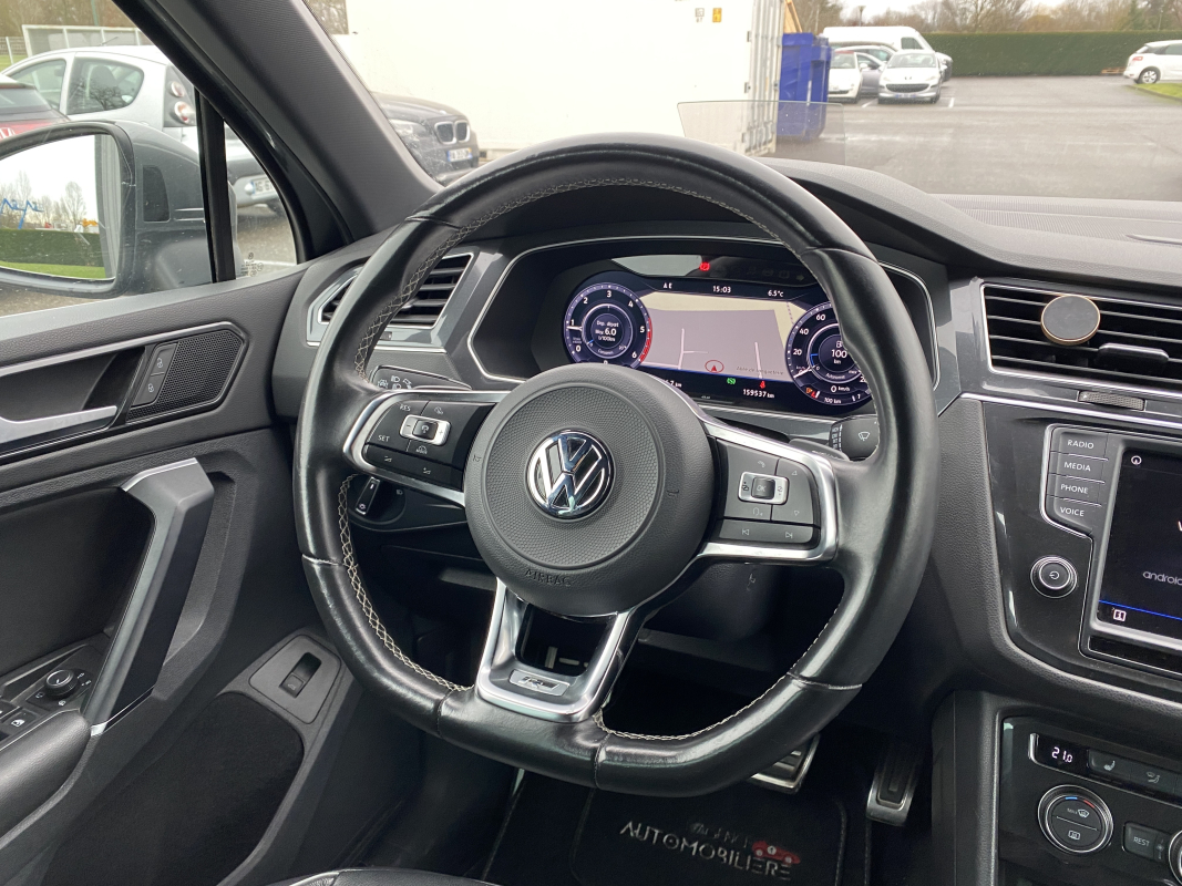 Volkswagen Tiguan — 20