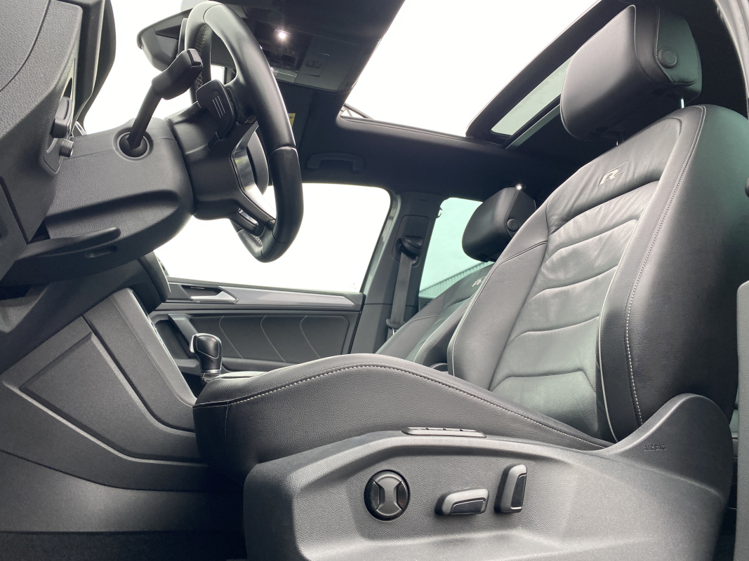 Volkswagen Tiguan — 13