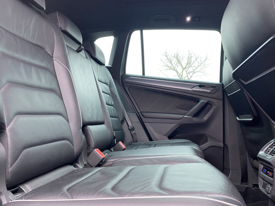 Volkswagen Tiguan — 16