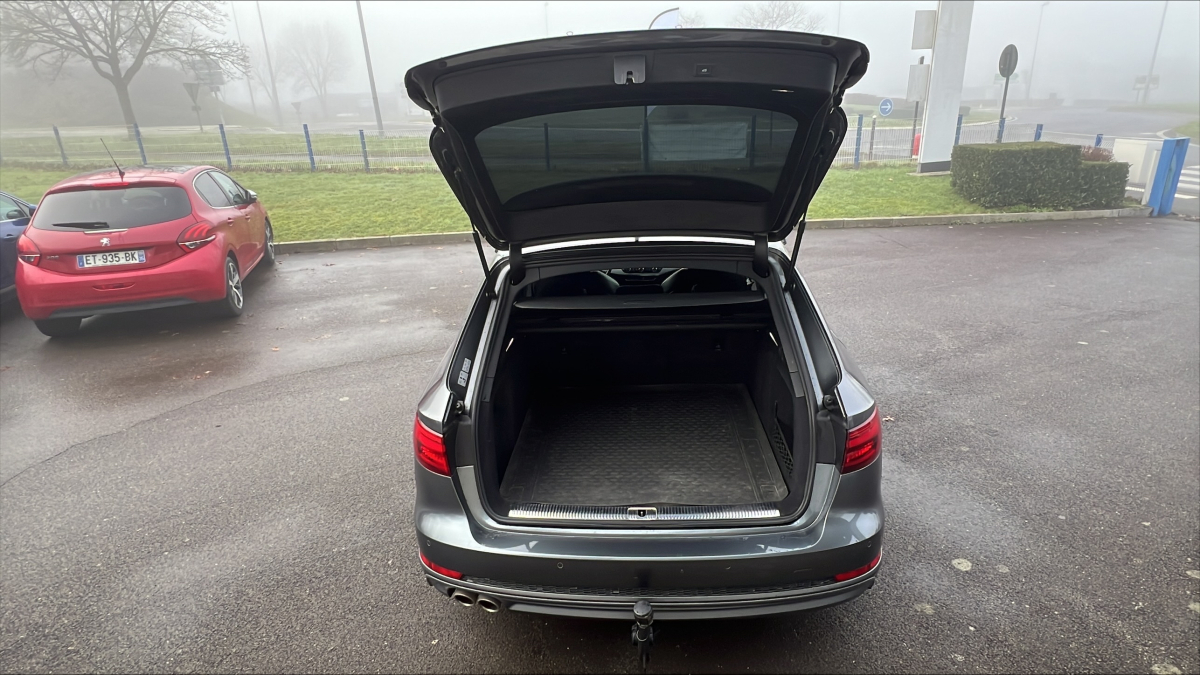 Audi A4 — 23