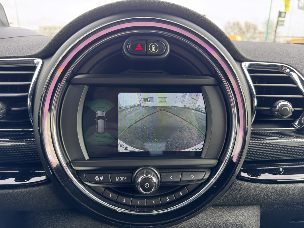 Mini Clubman — 24