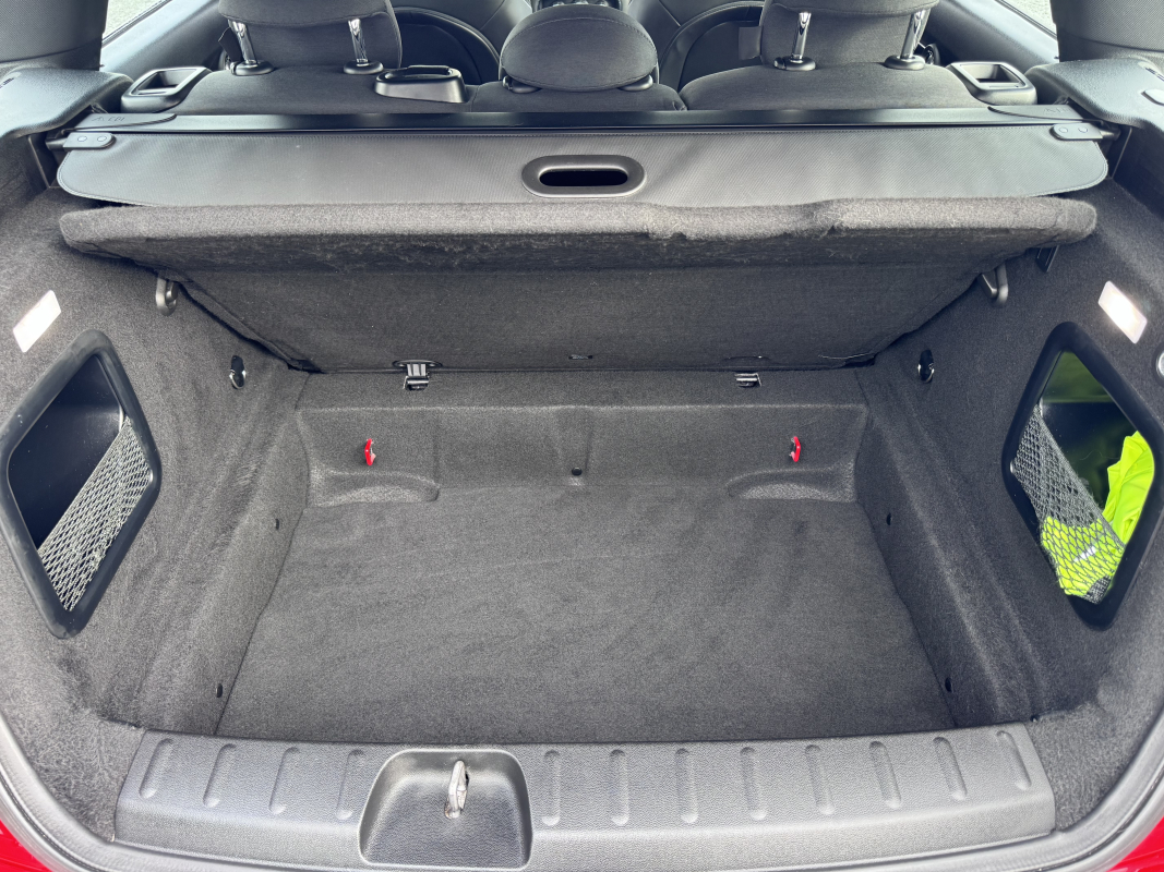 Mini Clubman — 18
