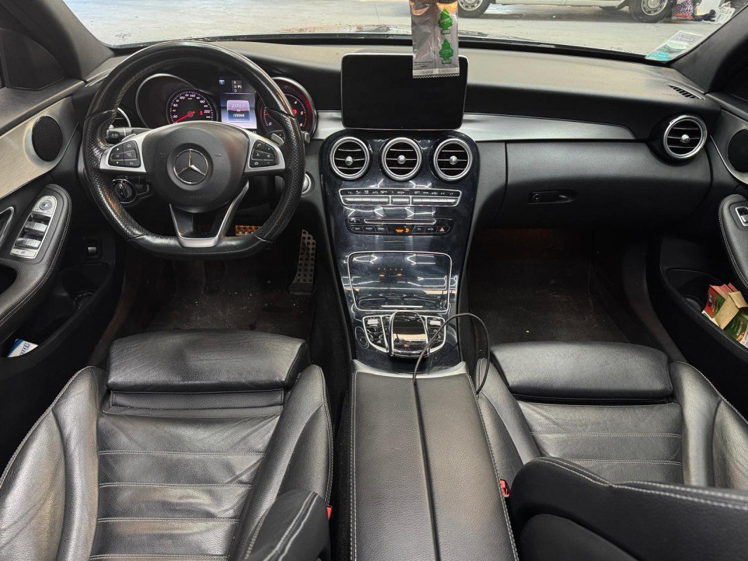Mercedes Classe C — 14