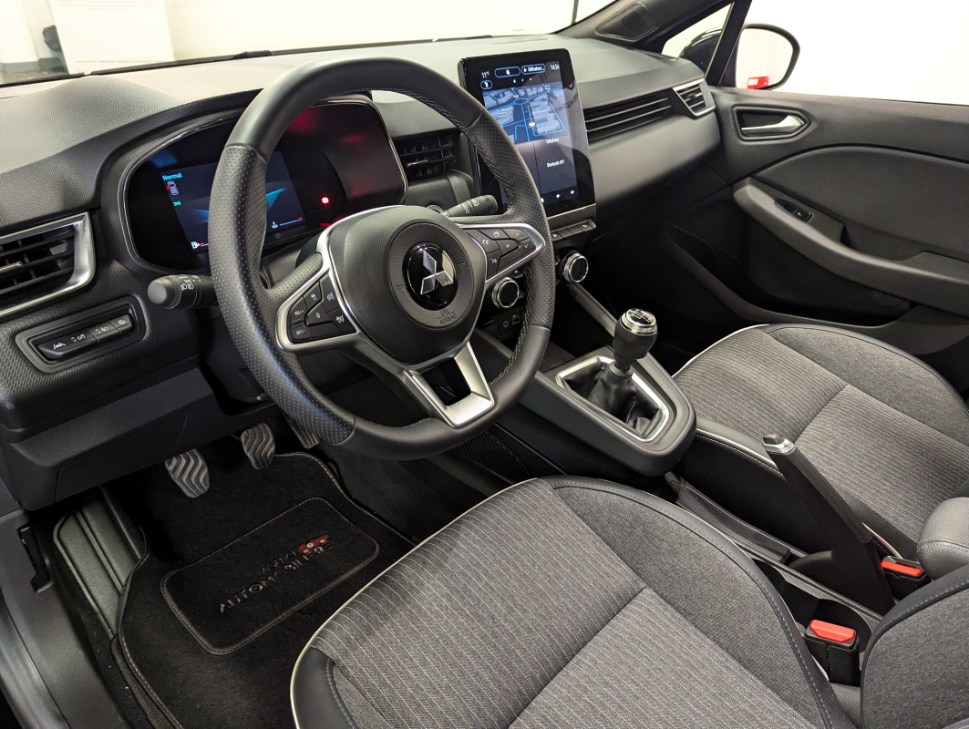 Mitsubishi Colt — 7