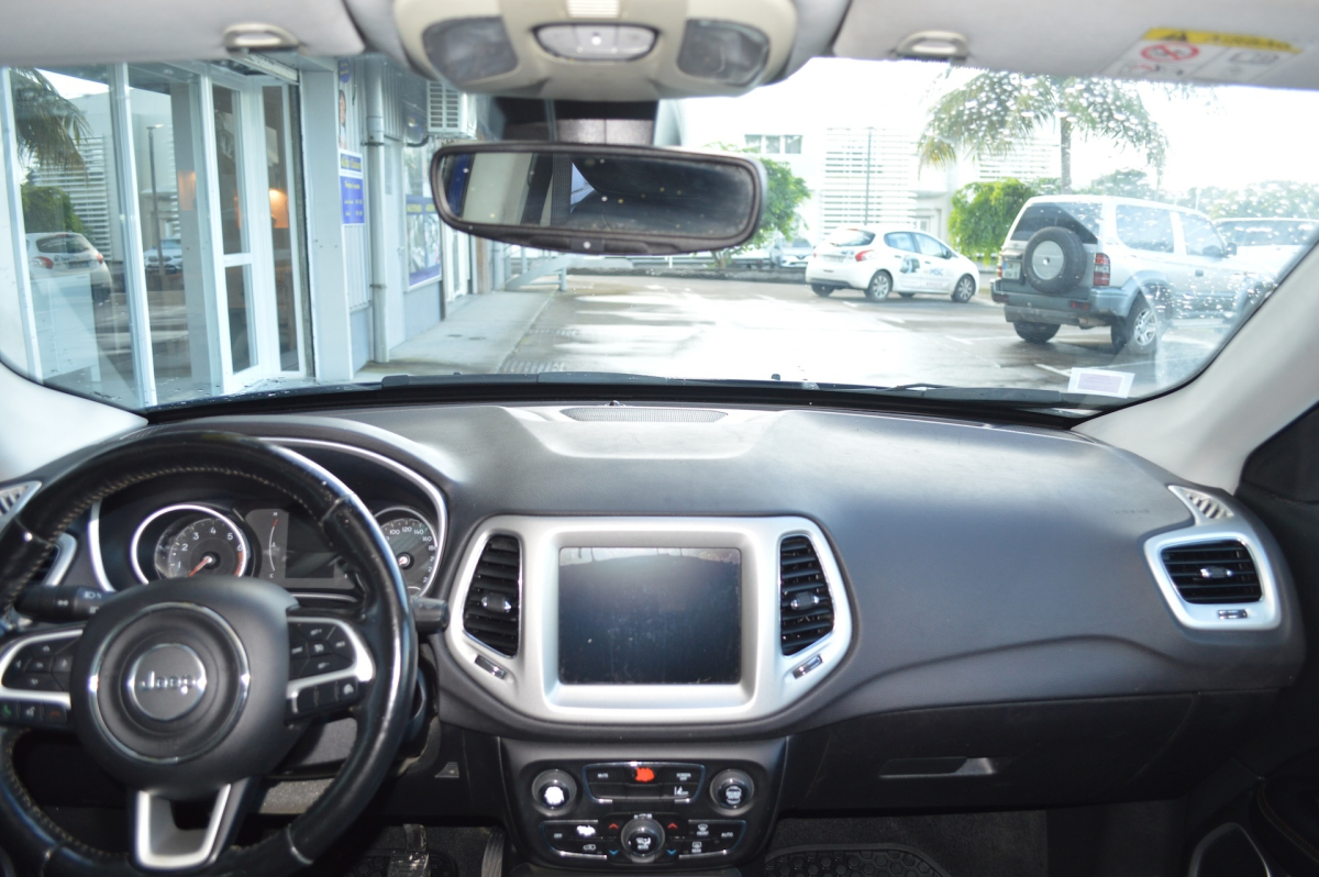 Jeep Compass — 10