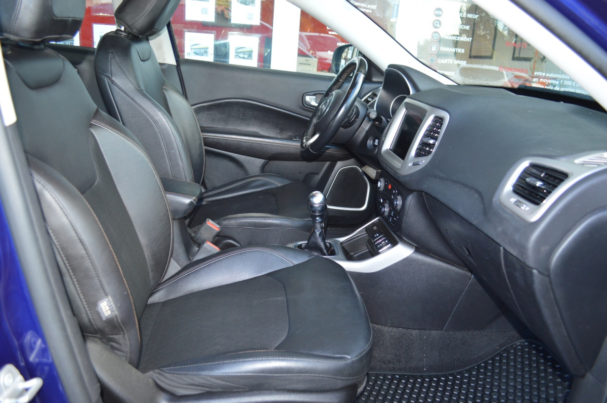 Jeep Compass — 14