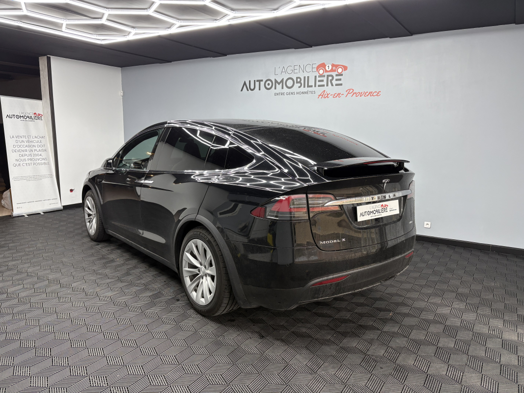 Tesla Model X — 5
