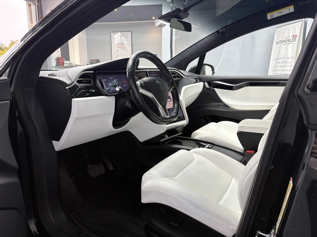 Tesla Model X — 11