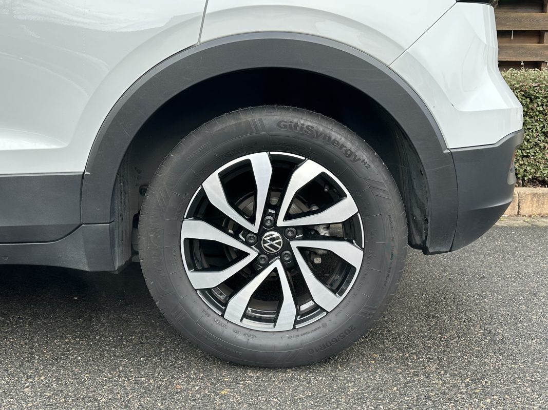Volkswagen T-Cross — 34
