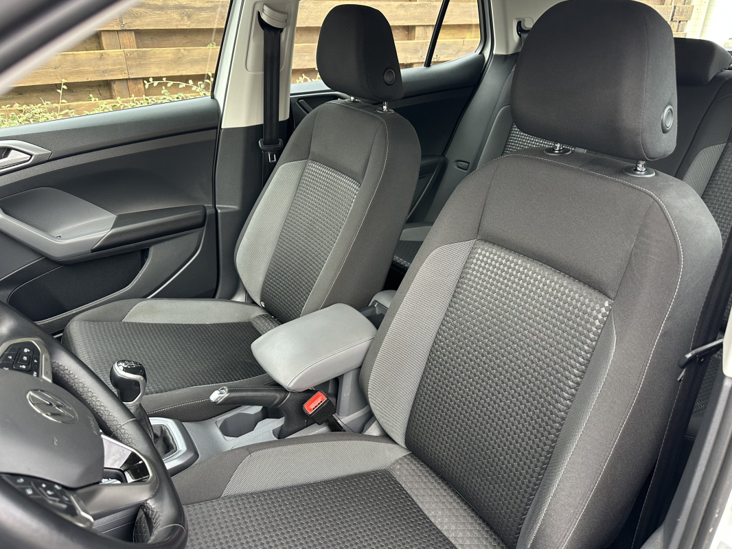 Volkswagen T-Cross — 38
