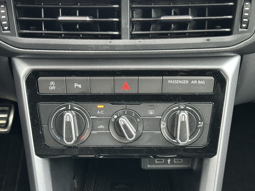 Volkswagen T-Cross — 22