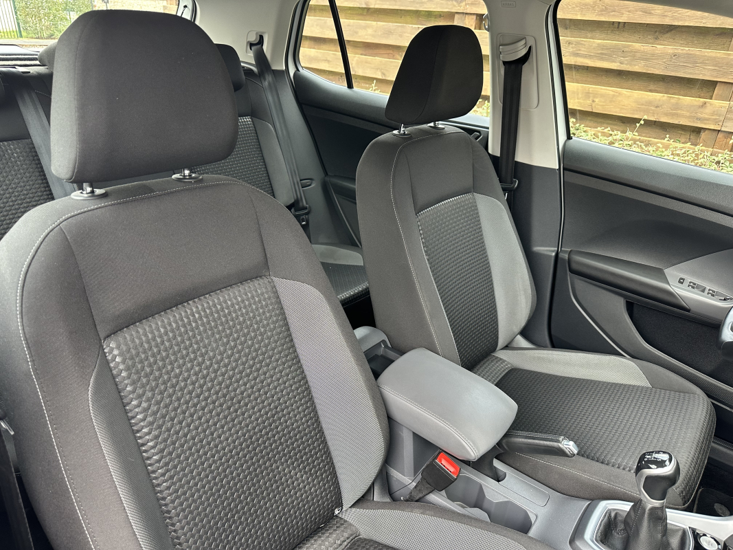 Volkswagen T-Cross — 27