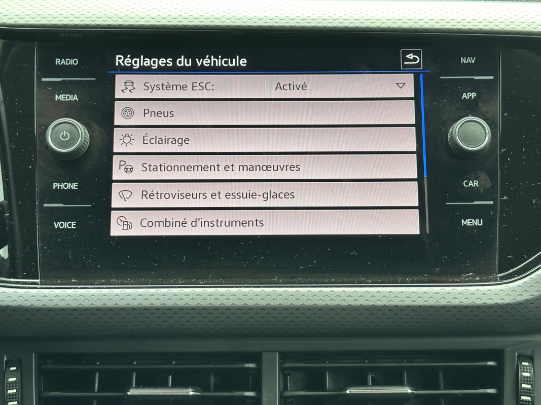 Volkswagen T-Cross — 20