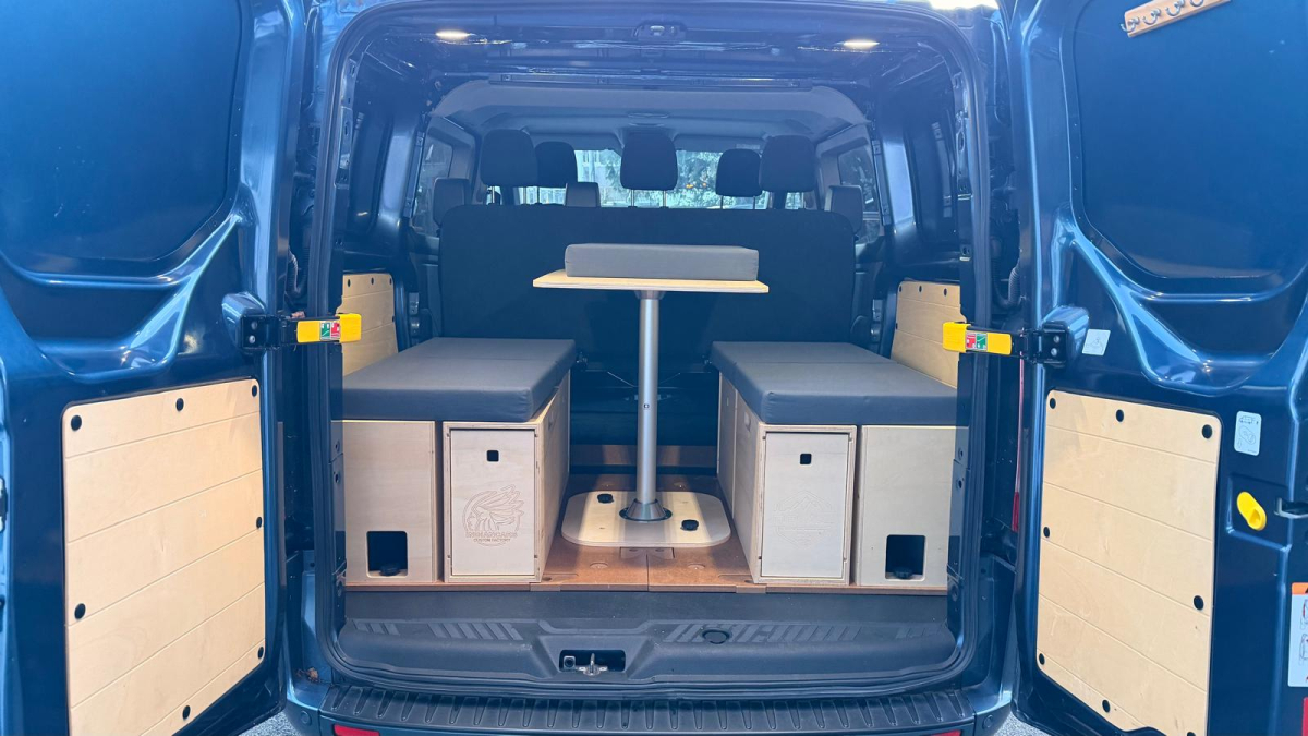 Ford Transit — 17