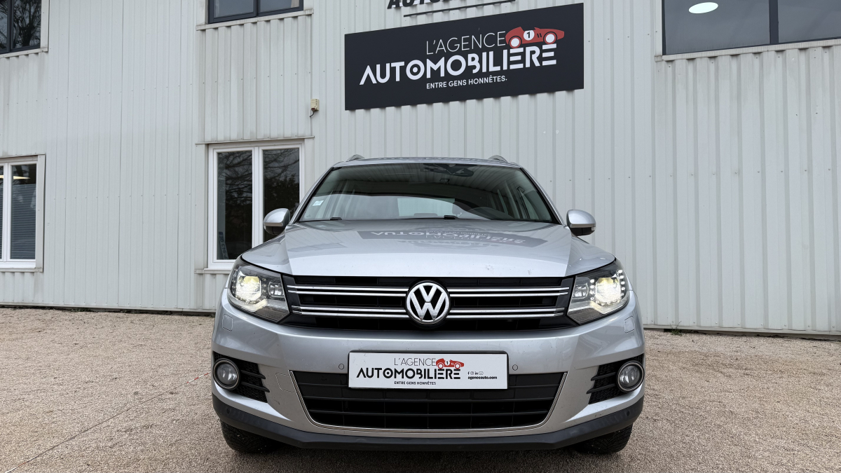 Volkswagen Tiguan — 2