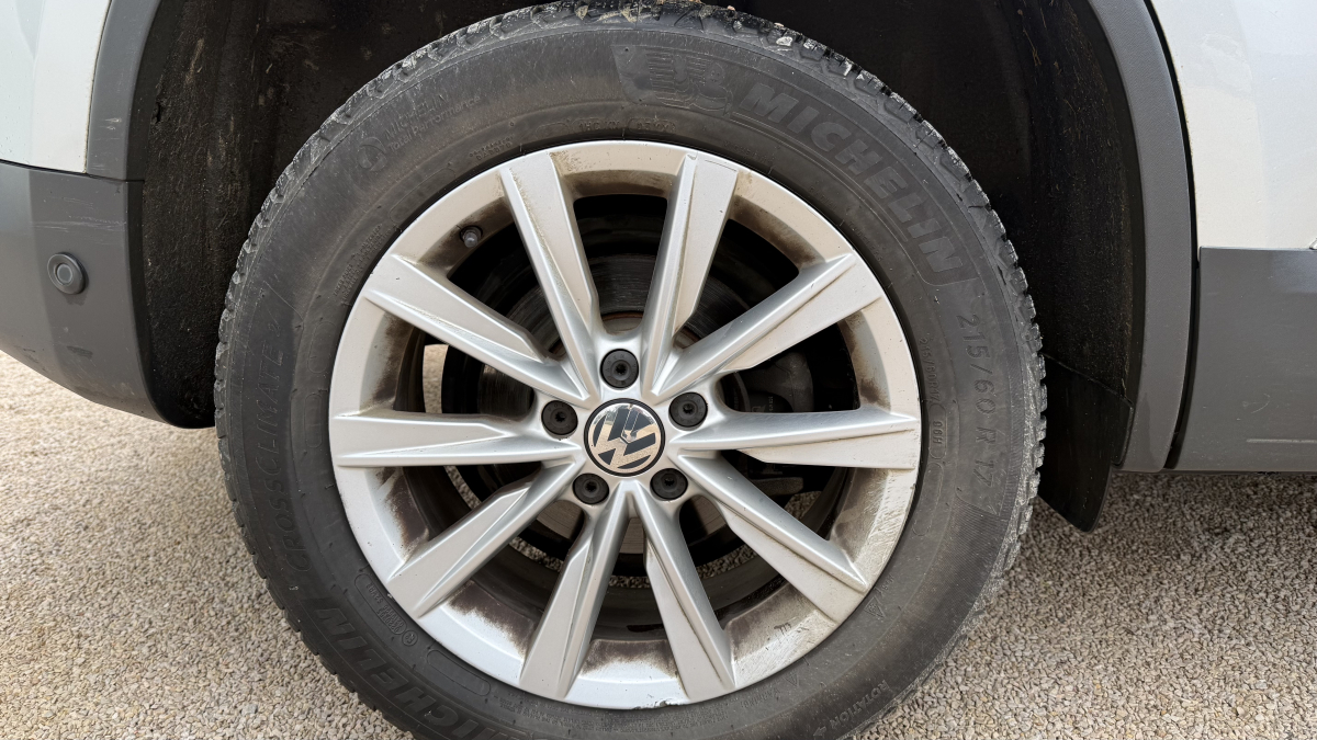 Volkswagen Tiguan — 18